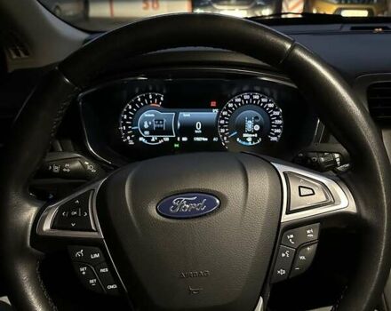 Белый Форд Мондео, объемом двигателя 2 л и пробегом 178 тыс. км за 10000 $, фото 8 на Automoto.ua