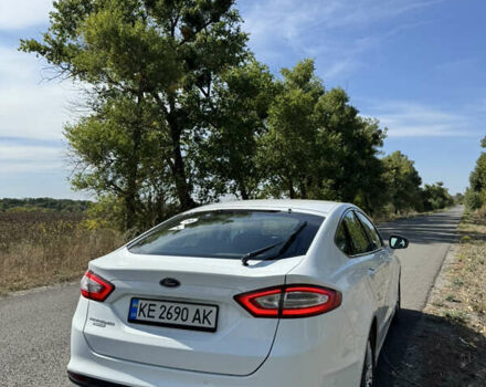 Белый Форд Мондео, объемом двигателя 1.5 л и пробегом 250 тыс. км за 13000 $, фото 6 на Automoto.ua