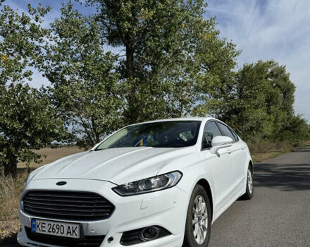 Белый Форд Мондео, объемом двигателя 1.5 л и пробегом 250 тыс. км за 13000 $, фото 2 на Automoto.ua