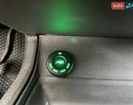 Форд Мондео 2017 в Киеве на Automoto.ua Белый Форд Мондео, объемом двигателя 1.5 л и пробегом 174 тыс. км за 12490 $, фото 25 на Automoto.ua