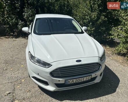 Белый Форд Мондео, объемом двигателя 2 л и пробегом 165 тыс. км за 13500 $, фото 6 на Automoto.ua