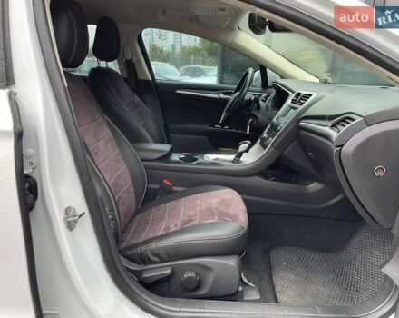 Форд Мондео 2017 в Киеве на Automoto.ua Белый Форд Мондео, объемом двигателя 1.5 л и пробегом 174 тыс. км за 12490 $, фото 11 на Automoto.ua