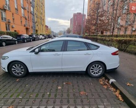 Белый Форд Мондео, объемом двигателя 2 л и пробегом 75 тыс. км за 15000 $, фото 4 на Automoto.ua