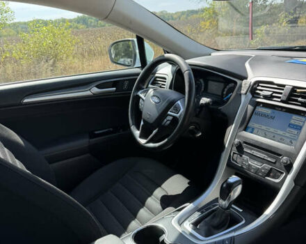 Белый Форд Мондео, объемом двигателя 1.5 л и пробегом 250 тыс. км за 13000 $, фото 9 на Automoto.ua