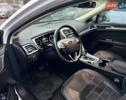 Белый Форд Мондео, объемом двигателя 1.5 л и пробегом 176 тыс. км за 11500 $, фото 11 на Automoto.ua