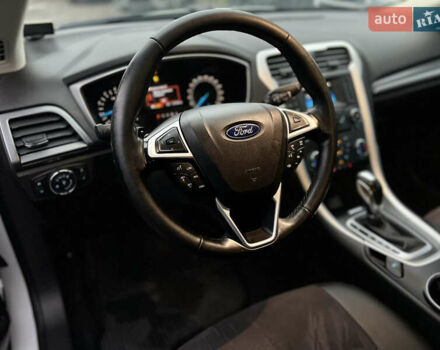 Белый Форд Мондео, объемом двигателя 1.5 л и пробегом 176 тыс. км за 11500 $, фото 14 на Automoto.ua