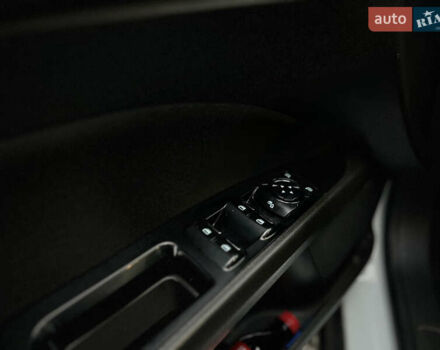 Белый Форд Мондео, объемом двигателя 1.5 л и пробегом 176 тыс. км за 11500 $, фото 12 на Automoto.ua