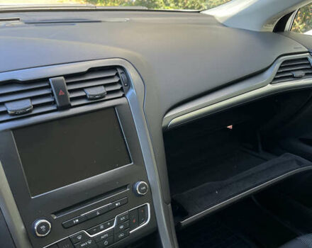 Форд Мондео 2018 в Киеве на Automoto.ua Белый Форд Мондео, объемом двигателя 2 л и пробегом 106 тыс. км за 15708 $, фото 18 на Automoto.ua