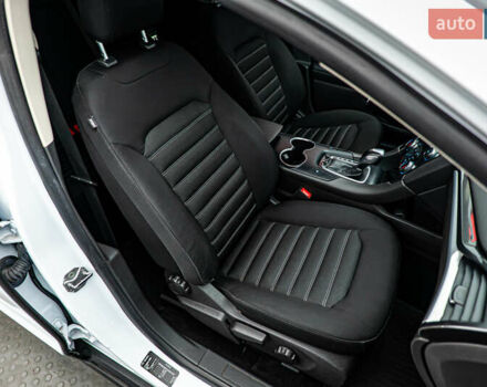 Белый Форд Мондео, объемом двигателя 1.5 л и пробегом 79 тыс. км за 16417 $, фото 15 на Automoto.ua