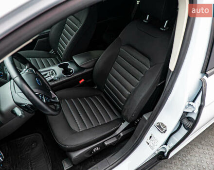 Белый Форд Мондео, объемом двигателя 1.5 л и пробегом 79 тыс. км за 16417 $, фото 8 на Automoto.ua