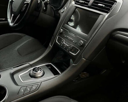 Белый Форд Мондео, объемом двигателя 2 л и пробегом 233 тыс. км за 17100 $, фото 33 на Automoto.ua