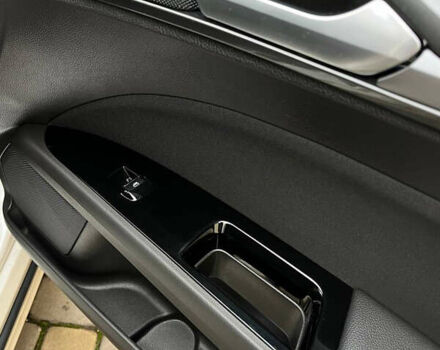 Белый Форд Мондео, объемом двигателя 2 л и пробегом 233 тыс. км за 17100 $, фото 35 на Automoto.ua