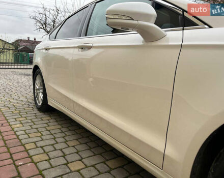 Белый Форд Мондео, объемом двигателя 2 л и пробегом 233 тыс. км за 17100 $, фото 7 на Automoto.ua