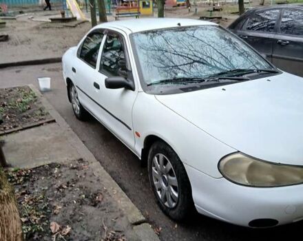 Белый Форд Мондео, объемом двигателя 1.6 л и пробегом 260 тыс. км за 2500 $, фото 1 на Automoto.ua