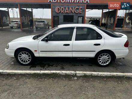 Форд Мондео 1997 у Одесі на Automoto.ua Білий Форд Мондео, об'ємом двигуна 1.8 л та пробігом 385 тис. км за 2000 $, фото 1 на Automoto.ua