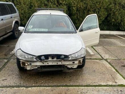 Белый Форд Мондео, объемом двигателя 2 л и пробегом 397 тыс. км за 1000 $, фото 1 на Automoto.ua