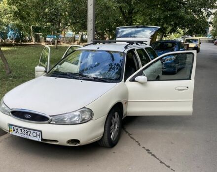 Белый Форд Мондео, объемом двигателя 2 л и пробегом 400 тыс. км за 2100 $, фото 1 на Automoto.ua