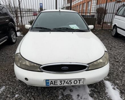 Белый Форд Мондео, объемом двигателя 2 л и пробегом 279 тыс. км за 1350 $, фото 1 на Automoto.ua