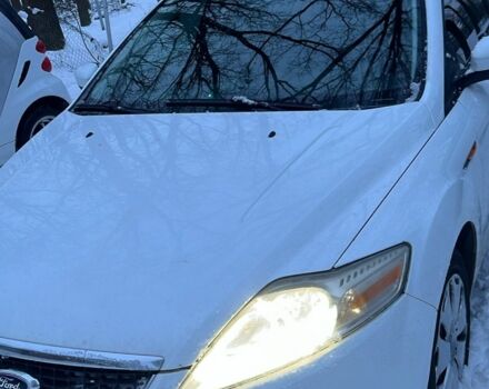 Белый Форд Мондео, объемом двигателя 2 л и пробегом 319 тыс. км за 6000 $, фото 1 на Automoto.ua