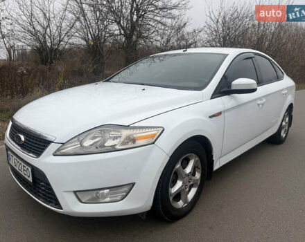 Белый Форд Мондео, объемом двигателя 2 л и пробегом 295 тыс. км за 6900 $, фото 1 на Automoto.ua