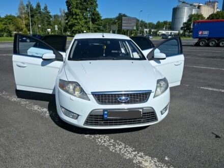 Белый Форд Мондео, объемом двигателя 1.8 л и пробегом 441 тыс. км за 6200 $, фото 1 на Automoto.ua