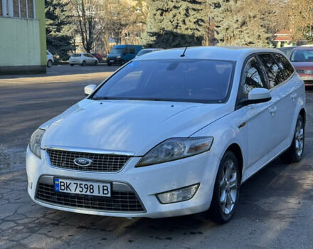 Белый Форд Мондео, объемом двигателя 2 л и пробегом 249 тыс. км за 6600 $, фото 1 на Automoto.ua