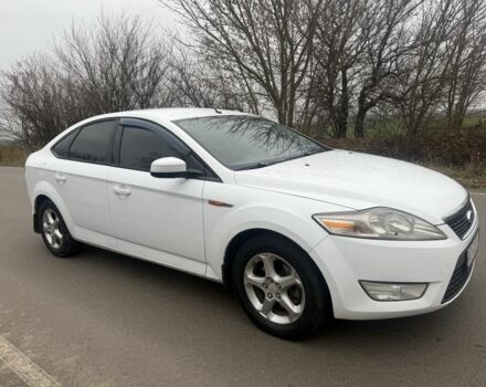 Белый Форд Мондео, объемом двигателя 2 л и пробегом 295 тыс. км за 6900 $, фото 1 на Automoto.ua