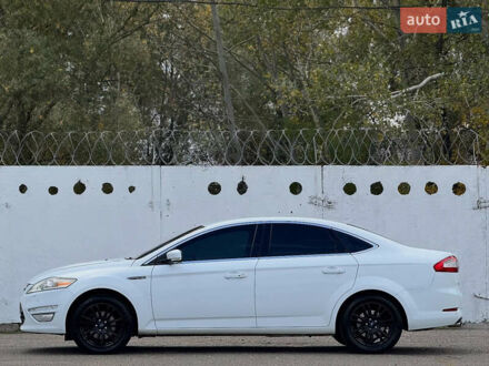 Белый Форд Мондео, объемом двигателя 2 л и пробегом 152 тыс. км за 7850 $, фото 1 на Automoto.ua