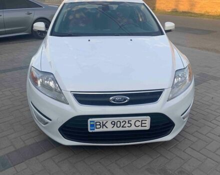 Білий Форд Мондео, об'ємом двигуна 2 л та пробігом 252 тис. км за 6900 $, фото 1 на Automoto.ua