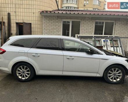 Білий Форд Мондео, об'ємом двигуна 2 л та пробігом 185 тис. км за 5000 $, фото 1 на Automoto.ua