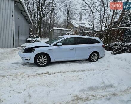 Білий Форд Мондео, об'ємом двигуна 2 л та пробігом 210 тис. км за 4600 $, фото 1 на Automoto.ua