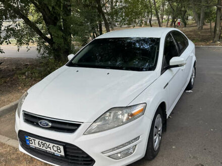 Форд Мондео 2014 в Николаеве на Automoto.ua Белый Форд Мондео, объемом двигателя 1.6 л и пробегом 216 тыс. км за 8500 $, фото 1 на Automoto.ua