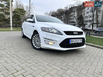 Білий Форд Мондео, об'ємом двигуна 2 л та пробігом 171 тис. км за 9900 $, фото 1 на Automoto.ua