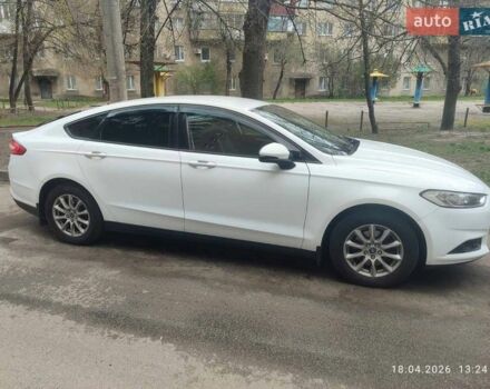 Белый Форд Мондео, объемом двигателя 1.56 л и пробегом 167 тыс. км за 13000 $, фото 1 на Automoto.ua