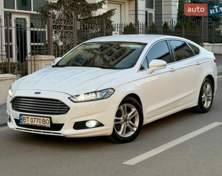 Белый Форд Мондео, объемом двигателя 2 л и пробегом 196 тыс. км за 12950 $, фото 1 на Automoto.ua