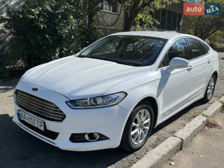 Белый Форд Мондео, объемом двигателя 2 л и пробегом 106 тыс. км за 15708 $, фото 1 на Automoto.ua