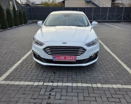 Белый Форд Мондео, объемом двигателя 2 л и пробегом 159 тыс. км за 13900 $, фото 1 на Automoto.ua