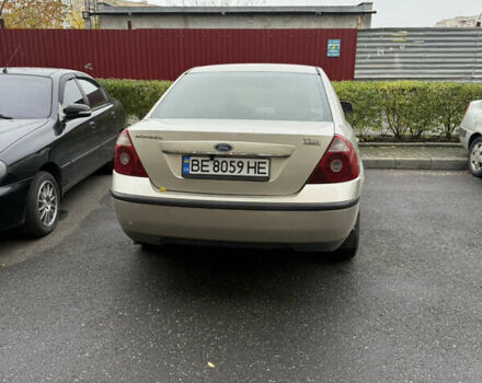 Бежевый Форд Мондео, объемом двигателя 2 л и пробегом 300 тыс. км за 4000 $, фото 1 на Automoto.ua