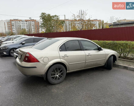 Бежевый Форд Мондео, объемом двигателя 2 л и пробегом 300 тыс. км за 4000 $, фото 2 на Automoto.ua