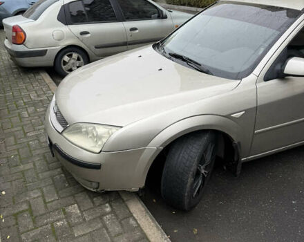 Бежевый Форд Мондео, объемом двигателя 2 л и пробегом 300 тыс. км за 4000 $, фото 4 на Automoto.ua