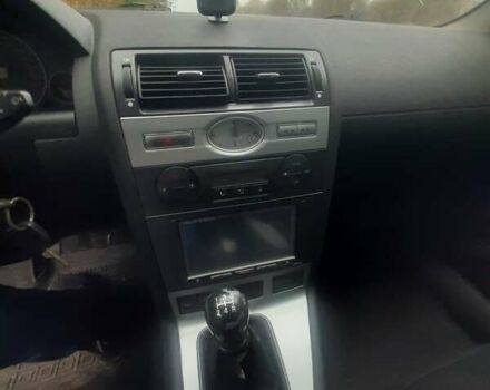 Бежевый Форд Мондео, объемом двигателя 1.8 л и пробегом 300 тыс. км за 2750 $, фото 9 на Automoto.ua