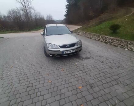 Бежевый Форд Мондео, объемом двигателя 1.8 л и пробегом 300 тыс. км за 2750 $, фото 1 на Automoto.ua