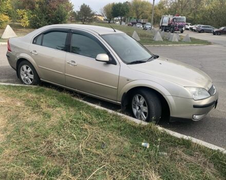 Бежевий Форд Мондео, об'ємом двигуна 2 л та пробігом 206 тис. км за 3200 $, фото 8 на Automoto.ua