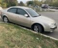 Бежевий Форд Мондео, об'ємом двигуна 2 л та пробігом 206 тис. км за 3200 $, фото 8 на Automoto.ua