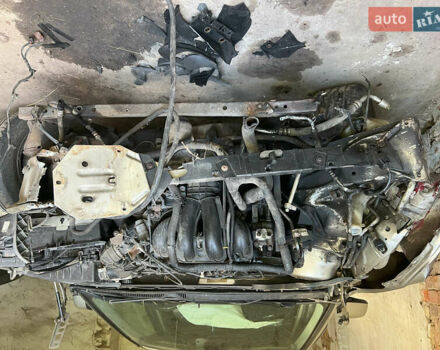 Бежевый Форд Мондео, объемом двигателя 2 л и пробегом 321 тыс. км за 1500 $, фото 3 на Automoto.ua