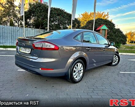 Бежевий Форд Мондео, об'ємом двигуна 2 л та пробігом 94 тис. км за 7499 $, фото 4 на Automoto.ua