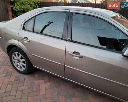 Бежевий Форд Мондео, об'ємом двигуна 2 л та пробігом 301 тис. км за 3250 $, фото 2 на Automoto.ua