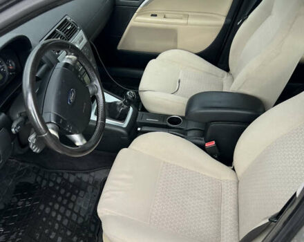 Бежевый Форд Мондео, объемом двигателя 1.8 л и пробегом 244 тыс. км за 3800 $, фото 7 на Automoto.ua