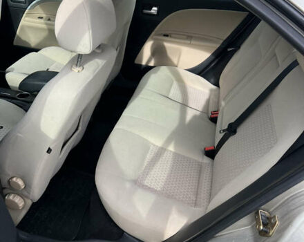 Бежевый Форд Мондео, объемом двигателя 1.8 л и пробегом 244 тыс. км за 3800 $, фото 5 на Automoto.ua