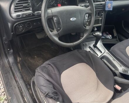 Черный Форд Мондео, объемом двигателя 2 л и пробегом 210 тыс. км за 1300 $, фото 3 на Automoto.ua